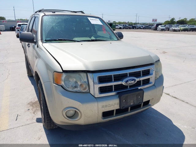 46018213 :رقم المزاد ، 1FMCU0DG2CKB21318 vin ، 2012 Ford Escape Xlt مزاد بيع