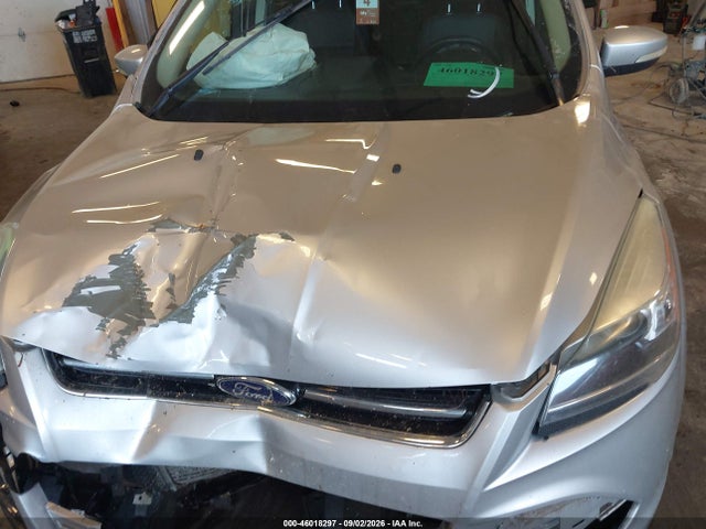46018297 :رقم المزاد ، 1FMCU0J90FUA57150 vin ، 2015 Ford Escape Titanium مزاد بيع