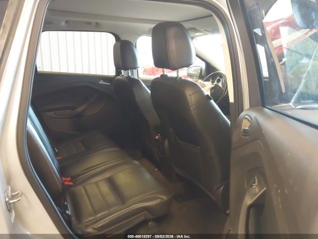 46018297 :رقم المزاد ، 1FMCU0J90FUA57150 vin ، 2015 Ford Escape Titanium مزاد بيع