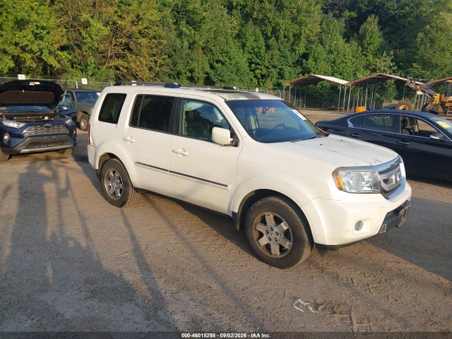 46018298 :رقم المزاد ، 5FNYF4H99BB095335 vin ، 2011 Honda Pilot Touring مزاد بيع