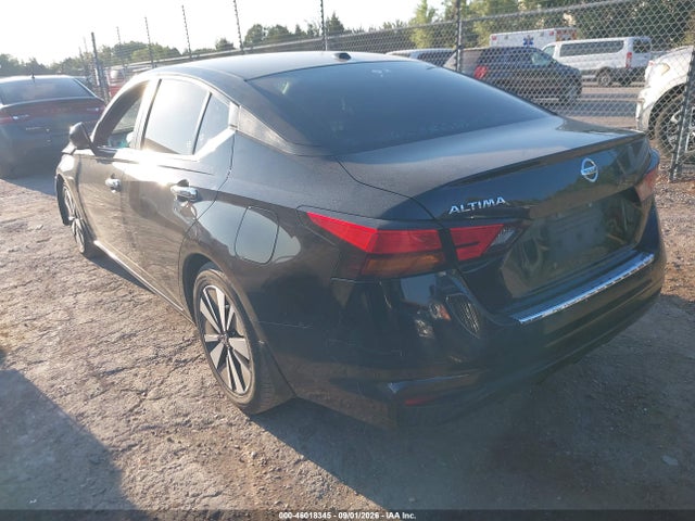46018345 :رقم المزاد ، 1N4BL4DV2MN330489 vin ، 2021 Nissan Altima Sv Fwd مزاد بيع