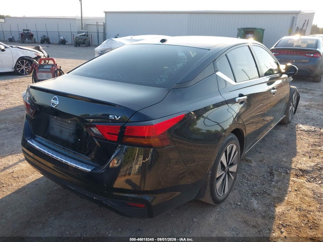 46018345 :رقم المزاد ، 1N4BL4DV2MN330489 vin ، 2021 Nissan Altima Sv Fwd مزاد بيع