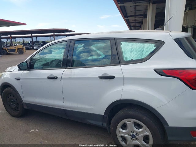Продажа на аукционе авто 2019 Ford Escape S, vin: 1FMCU0F72KUC34766, номер лота: 46018349