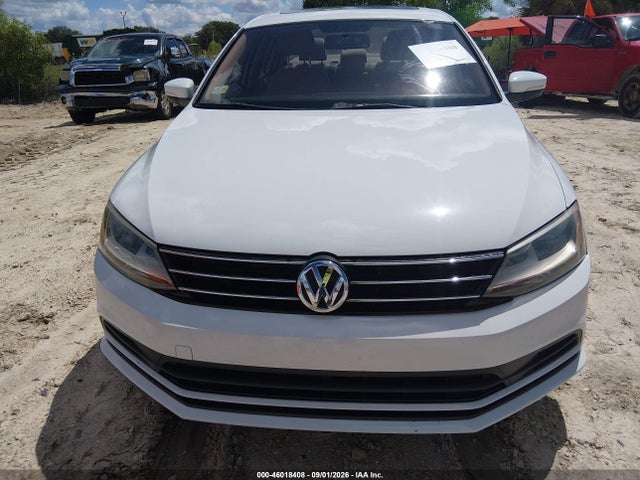 2015 Volkswagen Jetta 1.8t Se მანქანა იყიდება აუქციონზე, vin: 3VWD07AJ3FM310793, აუქციონის ნომერი: 46018408
