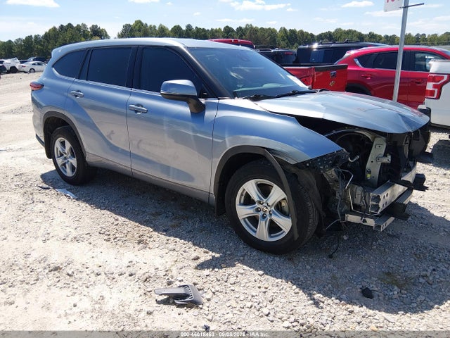 46018463 :رقم المزاد ، 5TDBZRBH9MS112045 vin ، 2021 Toyota Highlander Le مزاد بيع