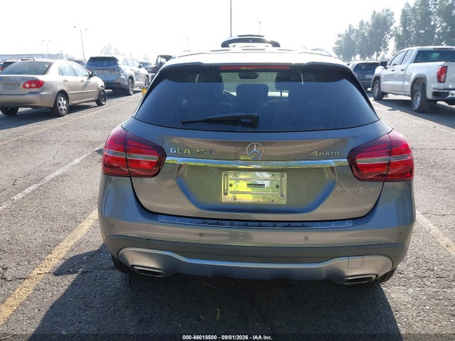 46018500 :رقم المزاد ، WDCTG4GB9JJ491701 vin ، 2018 Mercedes-benz Gla 250 4matic مزاد بيع