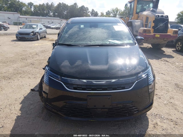 Chrysler Pacifica Select 2027 2C4RC1BG8VR580786 Image 12