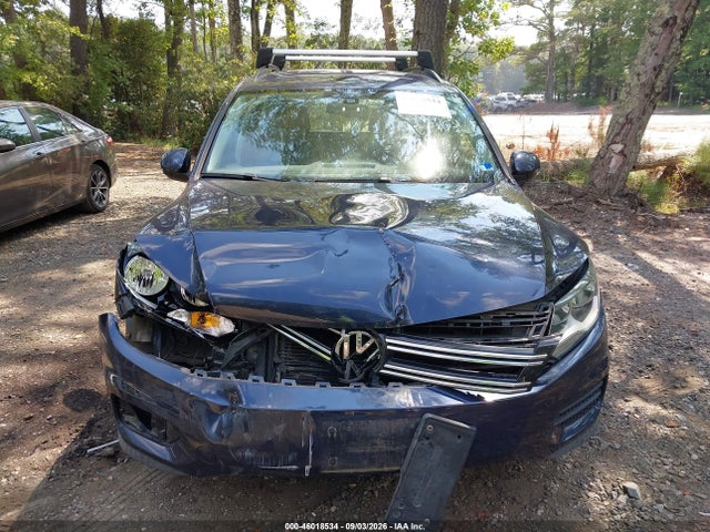 2016 Volkswagen Tiguan S მანქანა იყიდება აუქციონზე, vin: WVGAV7AX6GW533905, აუქციონის ნომერი: 46018534