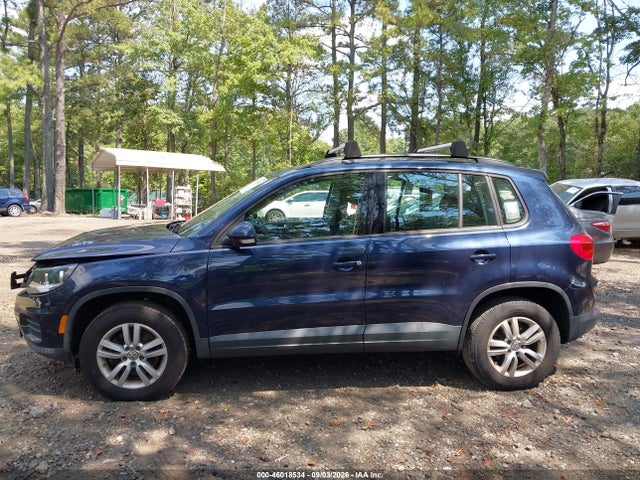2016 Volkswagen Tiguan S მანქანა იყიდება აუქციონზე, vin: WVGAV7AX6GW533905, აუქციონის ნომერი: 46018534
