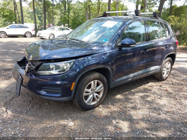 2016 Volkswagen Tiguan S მანქანა იყიდება აუქციონზე, vin: WVGAV7AX6GW533905, აუქციონის ნომერი: 46018534