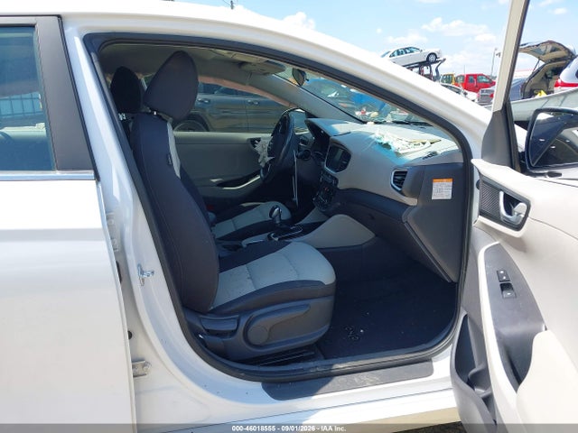 46018555 :رقم المزاد ، KMHC75LC8HU048115 vin ، 2017 Hyundai Ioniq Hybrid Sel مزاد بيع