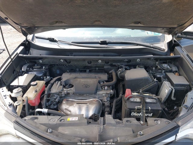 Toyota RAV4 LE 2018 JTMBFREV1JJ215236 Image 10