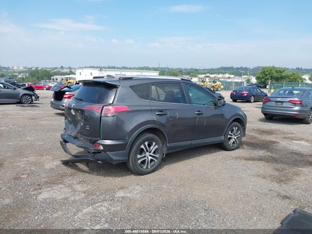 Toyota RAV4 LE 2018 JTMBFREV1JJ215236 Image 4