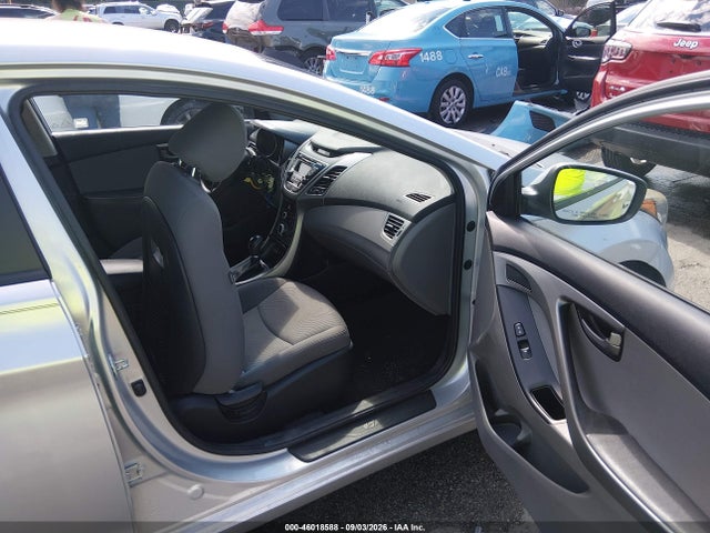 Продажа на аукционе авто 2016 Hyundai Elantra Se, vin: 5NPDH4AE3GH766894, номер лота: 46018588