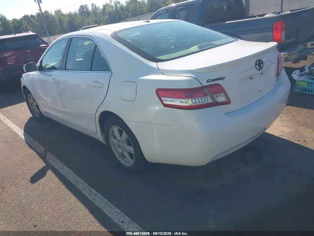 46018589 :رقم المزاد ، 4T1BF3EK7AU510113 vin ، 2010 Toyota Camry Le مزاد بيع