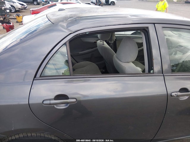 46018645 :رقم المزاد ، 2T1BU4EE4AC203196 vin ، 2010 Toyota Corolla Le مزاد بيع