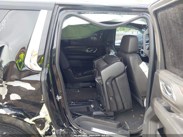 46018683 :رقم المزاد ، 1GNSKCKD2NR112233 vin ، 2022 Chevrolet Suburban 4wd Lt مزاد بيع