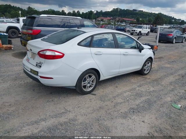 3FADP4BJ4HM140092 Ford FIESTA SE