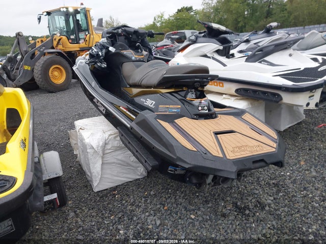Kawasaki Ultra 310 2023 KAW70064G223 Image 3