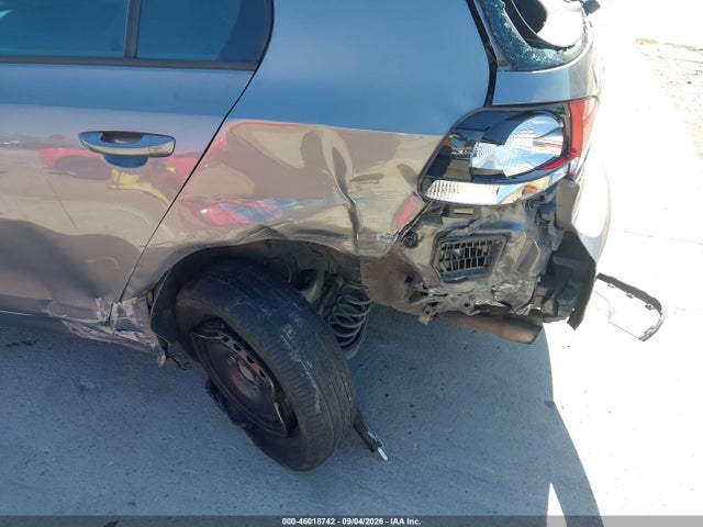 Volkswagen Golf 2.5l 2014 WVWDB7AJ3EW000977 Image 6