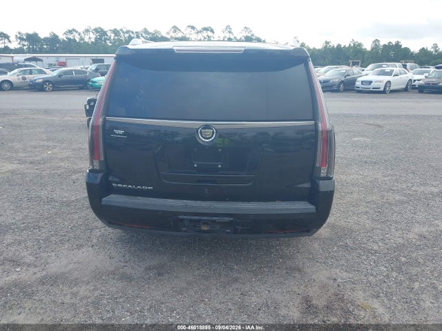 46018895 :رقم المزاد ، 1GYS3BKJ2FR211345 vin ، 2015 Cadillac Escalade Luxury مزاد بيع