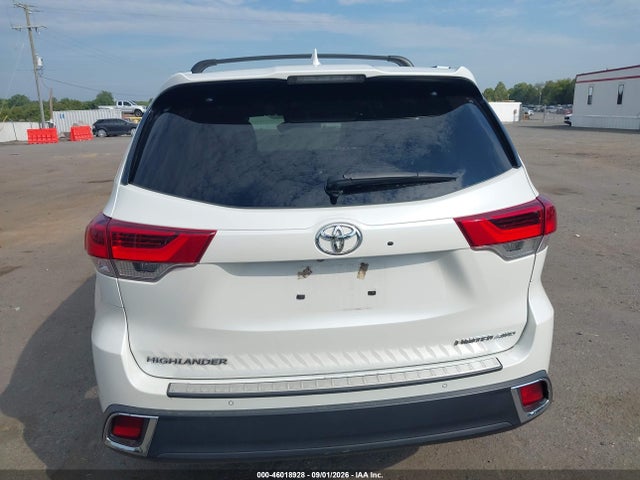 46018928 :رقم المزاد ، 5TDDZRFH7JS894604 vin ، 2018 Toyota Highlander Limited مزاد بيع
