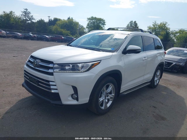 46018928 :رقم المزاد ، 5TDDZRFH7JS894604 vin ، 2018 Toyota Highlander Limited مزاد بيع