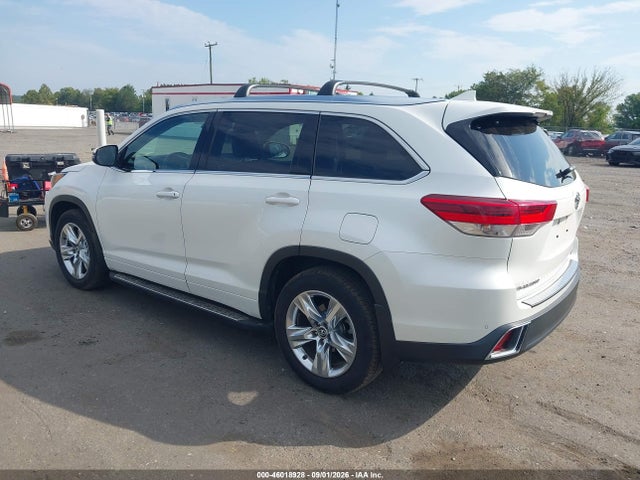 46018928 :رقم المزاد ، 5TDDZRFH7JS894604 vin ، 2018 Toyota Highlander Limited مزاد بيع