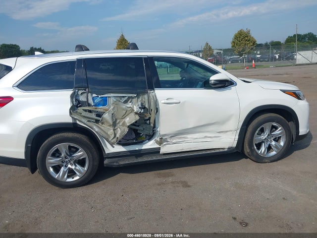 46018928 :رقم المزاد ، 5TDDZRFH7JS894604 vin ، 2018 Toyota Highlander Limited مزاد بيع