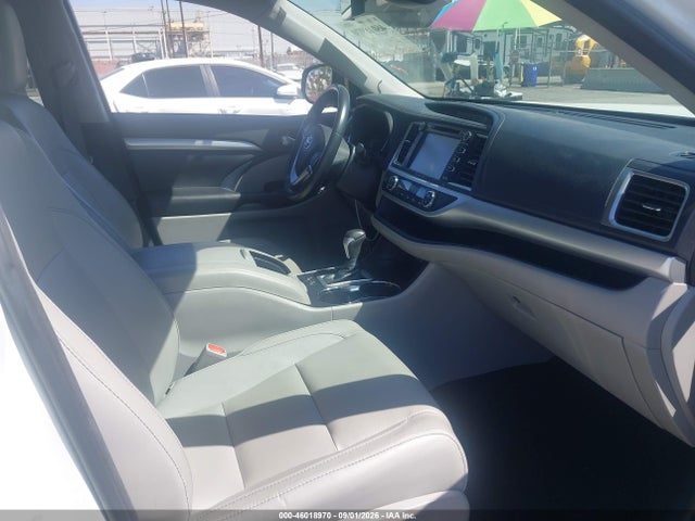 Toyota Highlander Xle 2018 5TDKZRFH9JS545192 Image 5