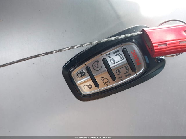 Chrysler Pacifica Hybrid Pinnacle 2022 2C4RC1N71NR220397 Image 11