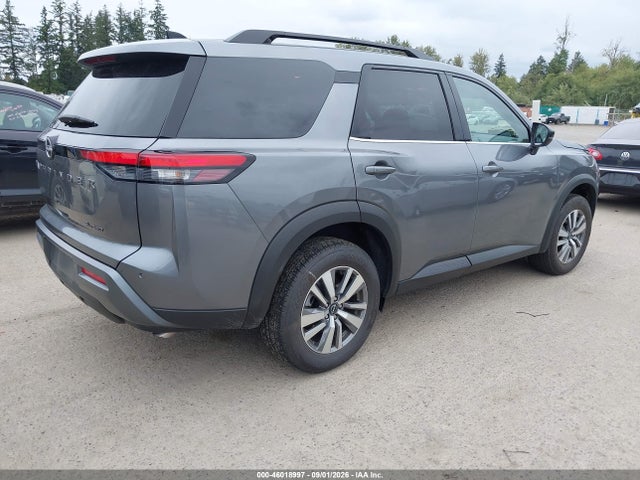 5N1DR3CE8TC263710 Nissan Pathfinder Sl
