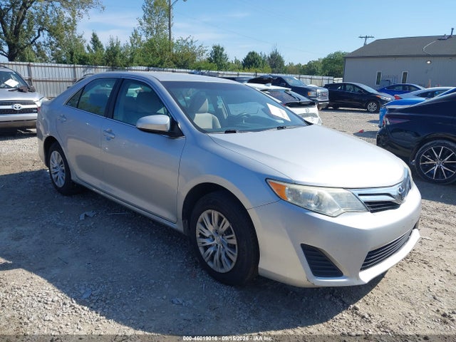46019016 :رقم المزاد ، 4T1BF1FK8CU025694 vin ، 2012 Toyota Camry Le مزاد بيع