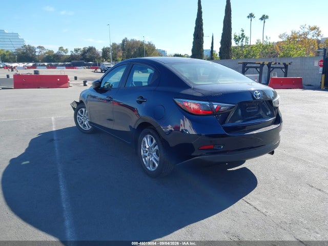 46019054 :رقم المزاد ، 3MYDLBYV1JY310123 vin ، 2018 Toyota Yaris Ia مزاد بيع