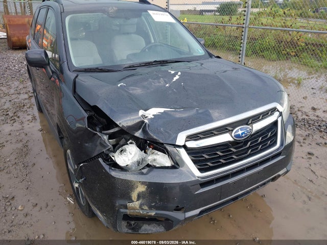 46019078 :رقم المزاد ، JF2SJADC3HH429843 vin ، 2017 Subaru Forester 2.5i Premium مزاد بيع