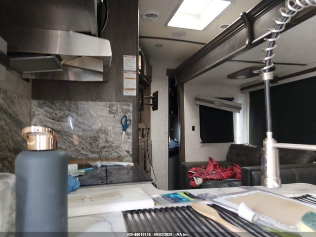 46019136 :رقم المزاد ، 4YDT29023MM916941 vin ، 2021 Dutchman Astoria 29 مزاد بيع