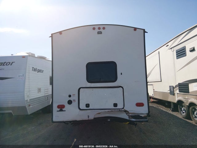 46019136 :رقم المزاد ، 4YDT29023MM916941 vin ، 2021 Dutchman Astoria 29 مزاد بيع