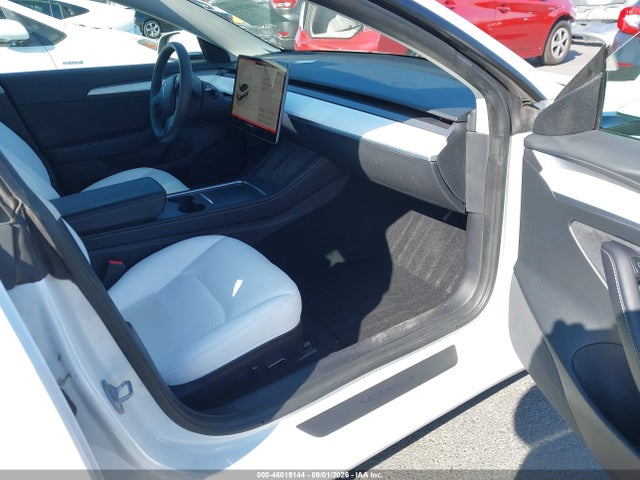 Tesla Model 3 Rear-wheel Drive 2022 5YJ3E1EA7NF356685 Image 5