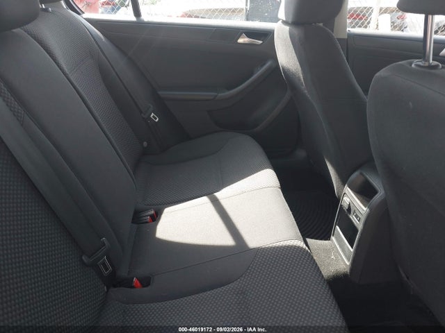 Продаж на аукціоні авто 2014 Volkswagen Jetta 2.0l S, vin: 3VW2K7AJ3EM328419, номер лоту: 46019172