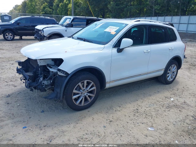2014 Volkswagen Touareg 3.6l Sport მანქანა იყიდება აუქციონზე, vin: WVGEF9BP0ED014253, აუქციონის ნომერი: 46019229