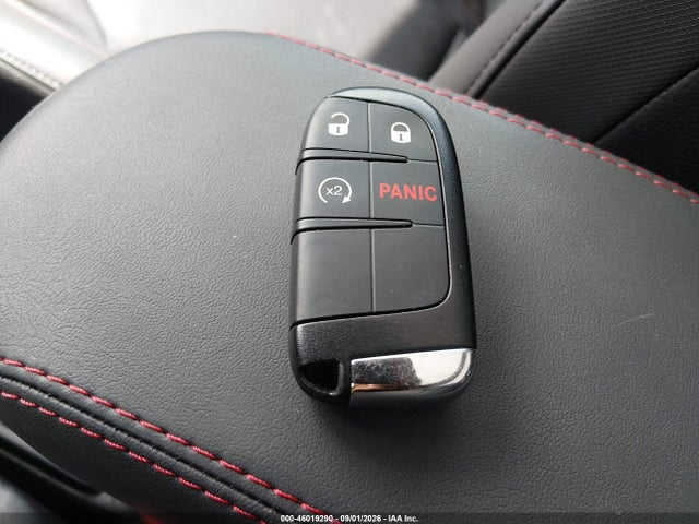 46019290 :رقم المزاد ، ZACNJDC18PPP73265 vin ، 2023 Jeep Renegade Trailhawk 4x4 مزاد بيع