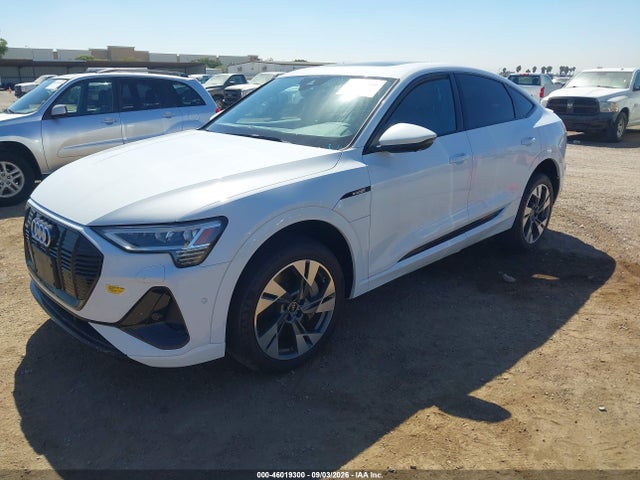 2022 Audi E-tron Sportback Premium S Line Quattro მანქანა იყიდება აუქციონზე, vin: WA11AAGE9NB013134, აუქციონის ნომერი: 46019300