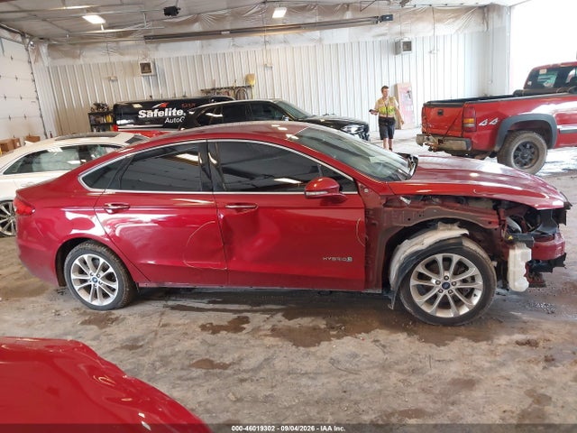 Продажа на аукционе авто 2019 Ford Fusion Hybrid Sel, vin: 3FA6P0MU5KR195752, номер лота: 46019302