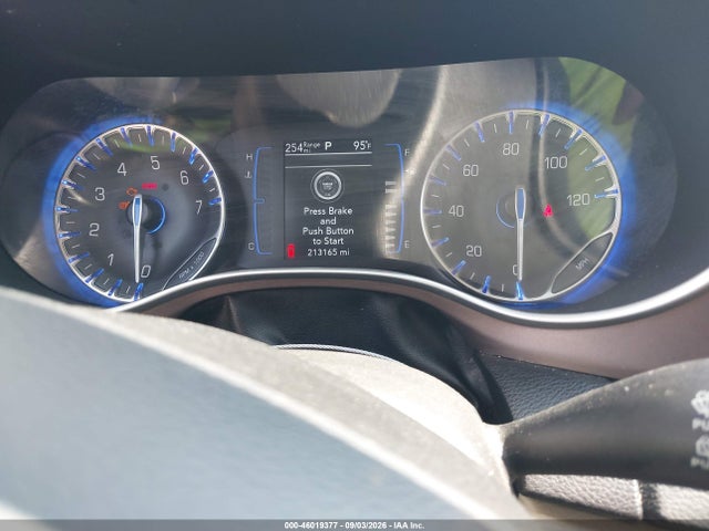 2020 Chrysler Voyager Lxi მანქანა იყიდება აუქციონზე, vin: 2C4RC1DG6LR264278, აუქციონის ნომერი: 46019377