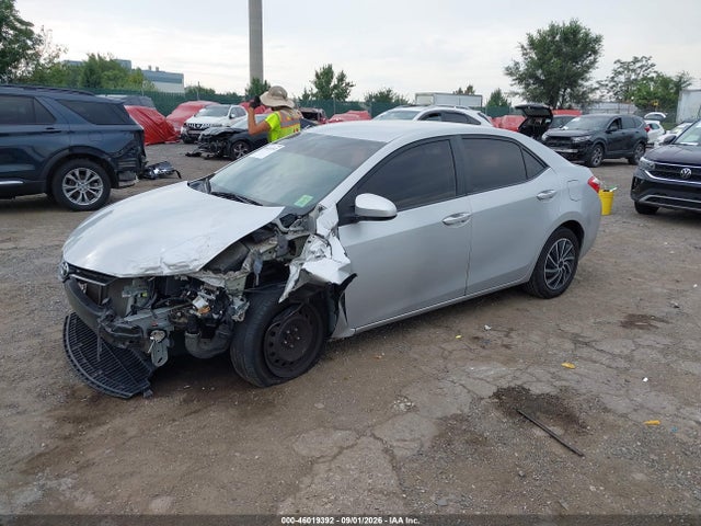 Toyota COROLLA LE 2015 2T1BURHE4FC276570 Image 2