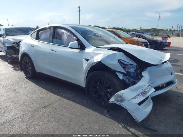 46019416 :رقم المزاد ، 7SAYGAEE3RF103813 vin ، 2024 Tesla Model Y Long Range Dual Motor All-wheel Drive مزاد بيع