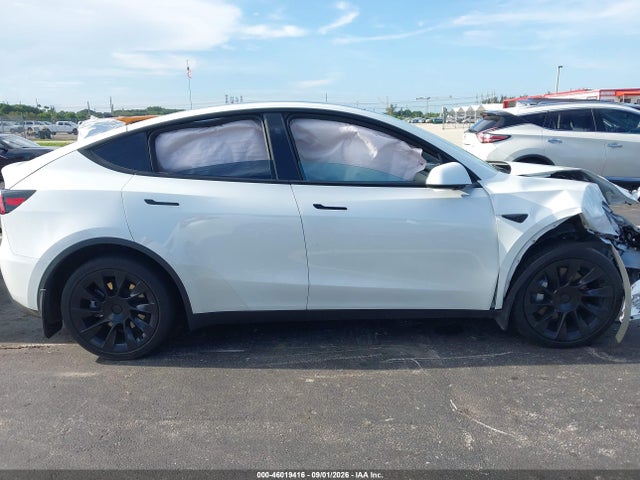 46019416 :رقم المزاد ، 7SAYGAEE3RF103813 vin ، 2024 Tesla Model Y Long Range Dual Motor All-wheel Drive مزاد بيع
