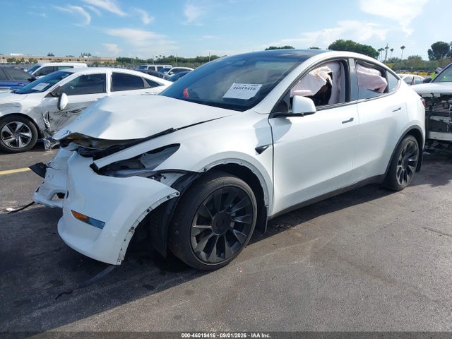 46019416 :رقم المزاد ، 7SAYGAEE3RF103813 vin ، 2024 Tesla Model Y Long Range Dual Motor All-wheel Drive مزاد بيع