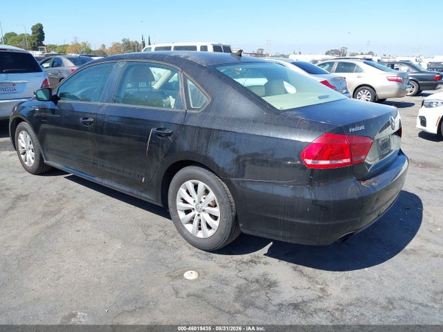 1VWAT7A37EC093079 Volkswagen Passat 1.8t Wolfsburg Edition