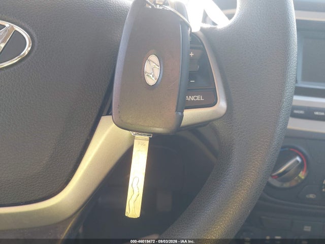 46019472 :رقم المزاد ، 3KPC24A66LE126389 vin ، 2020 Hyundai Accent Se مزاد بيع
